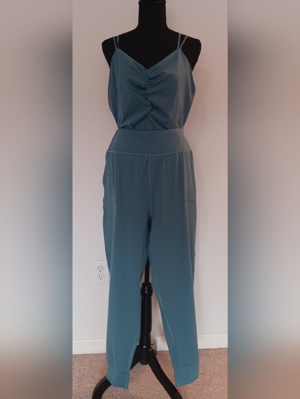 Victoria's Secret On Point Flow Unitard & Joggers NWOT XL